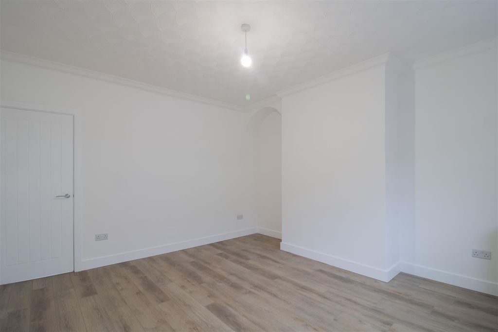 Property photo 3 of 20 Img_8323.Jpg