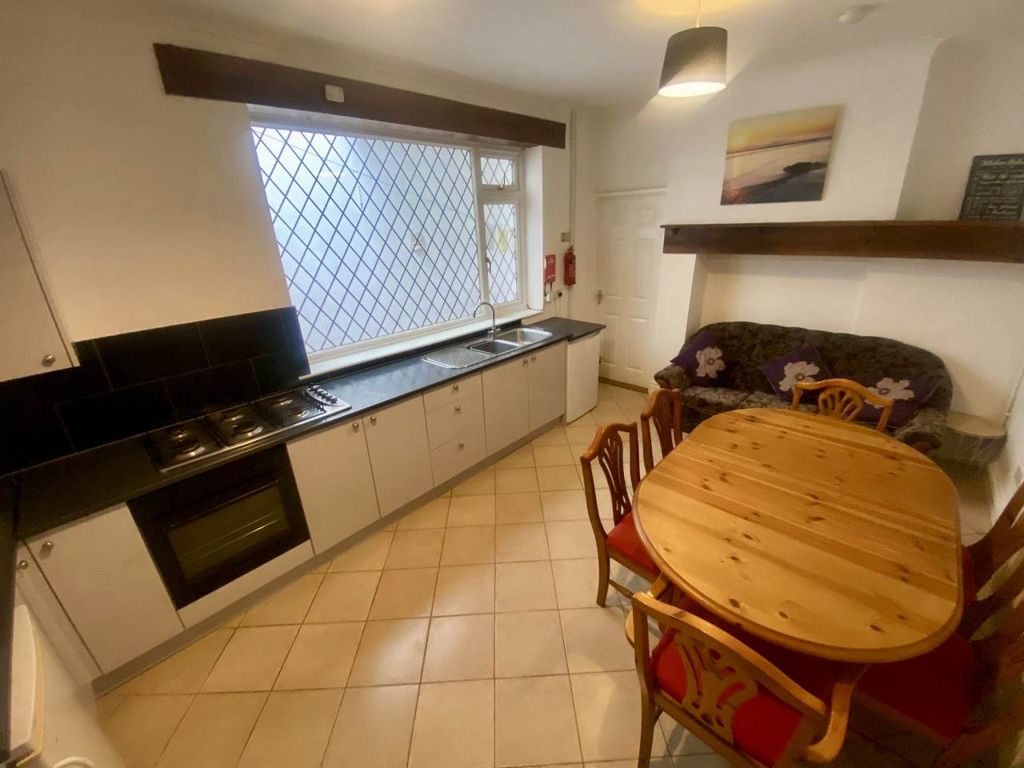 Property photo 1 of 20 123cc42E-d102-48B4-816A-59663c86409E