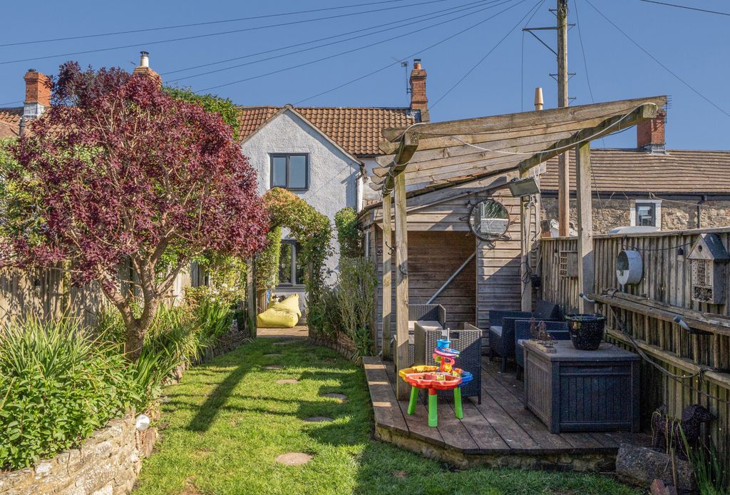 Property photo 1 of 21 1448518-8-69F1c7E...