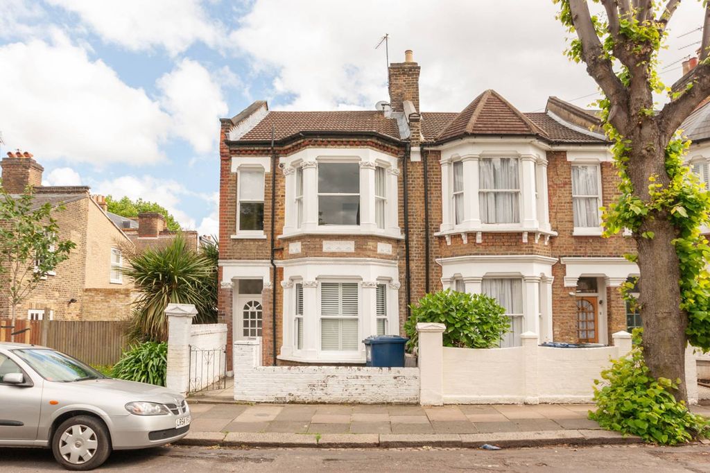 Property photo 1 of 8
