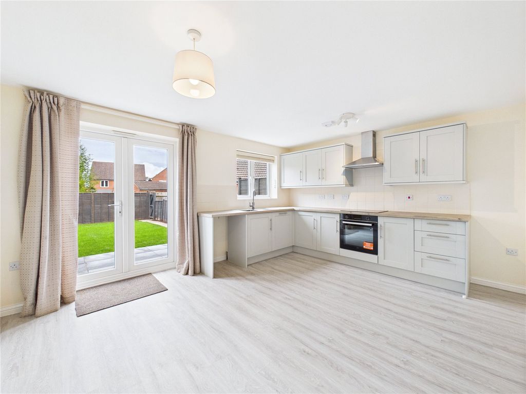 Property photo 2 of 16 Picture No. 05