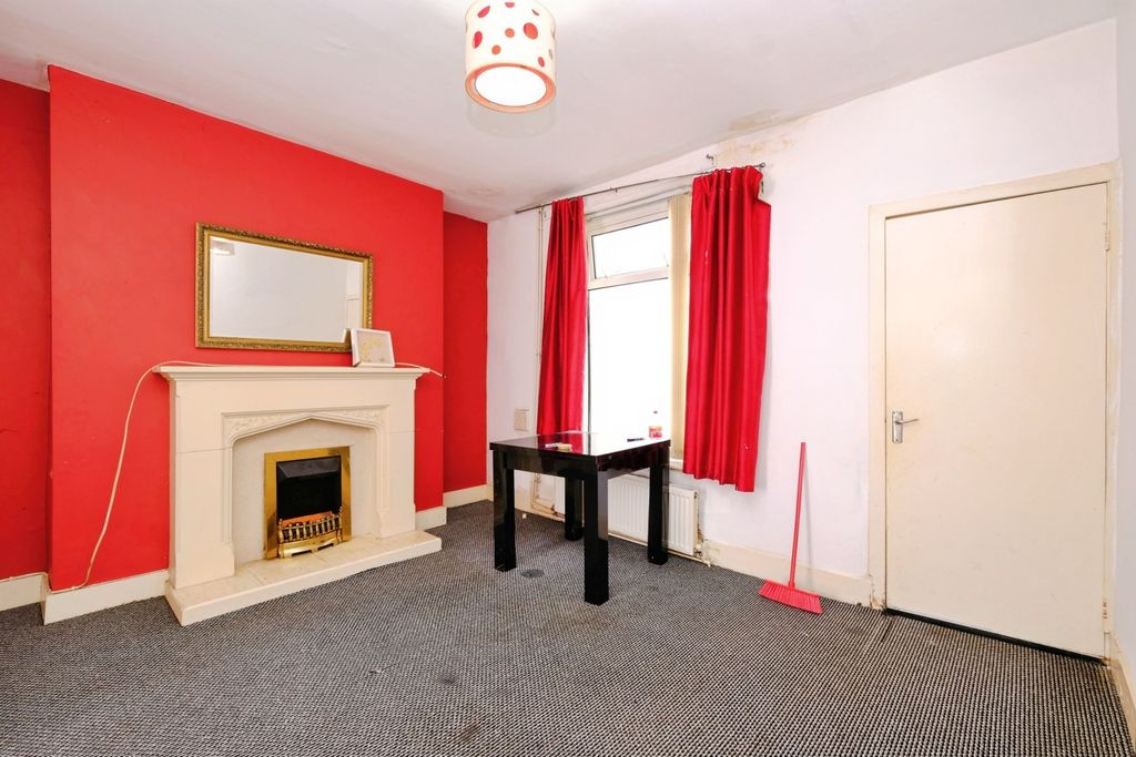 Property photo 2 of 12 Image 1