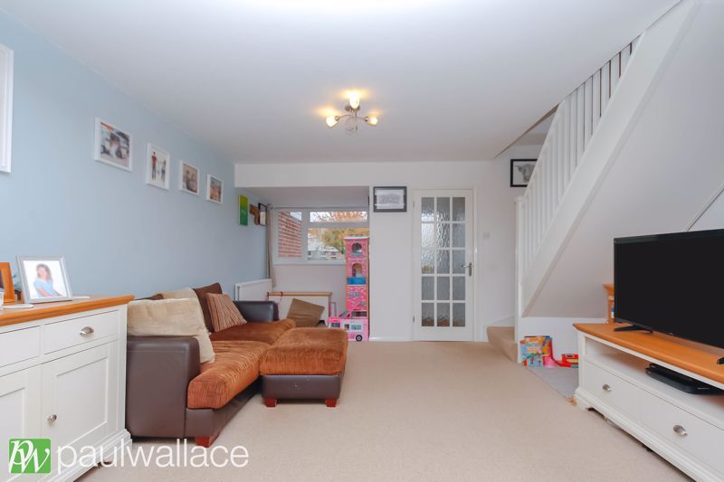 Property photo 2 of 18 Lounge