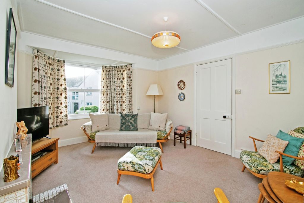 Property photo 2 of 17 Photography