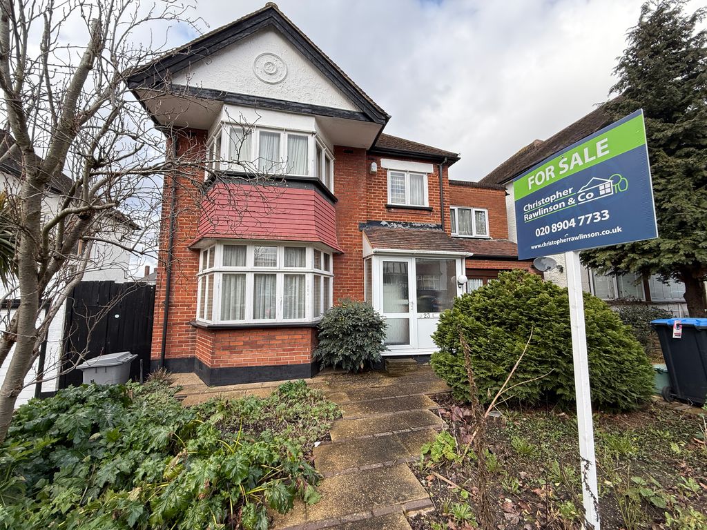 Property photo 3 of 24