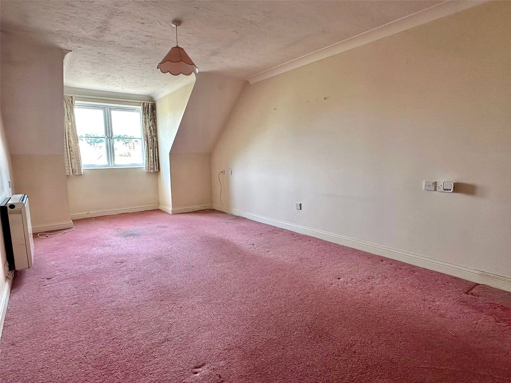 Property photo 3 of 11 Picture No. 10