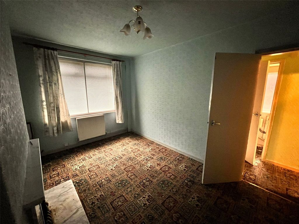 Property photo 3 of 12 Picture No. 01