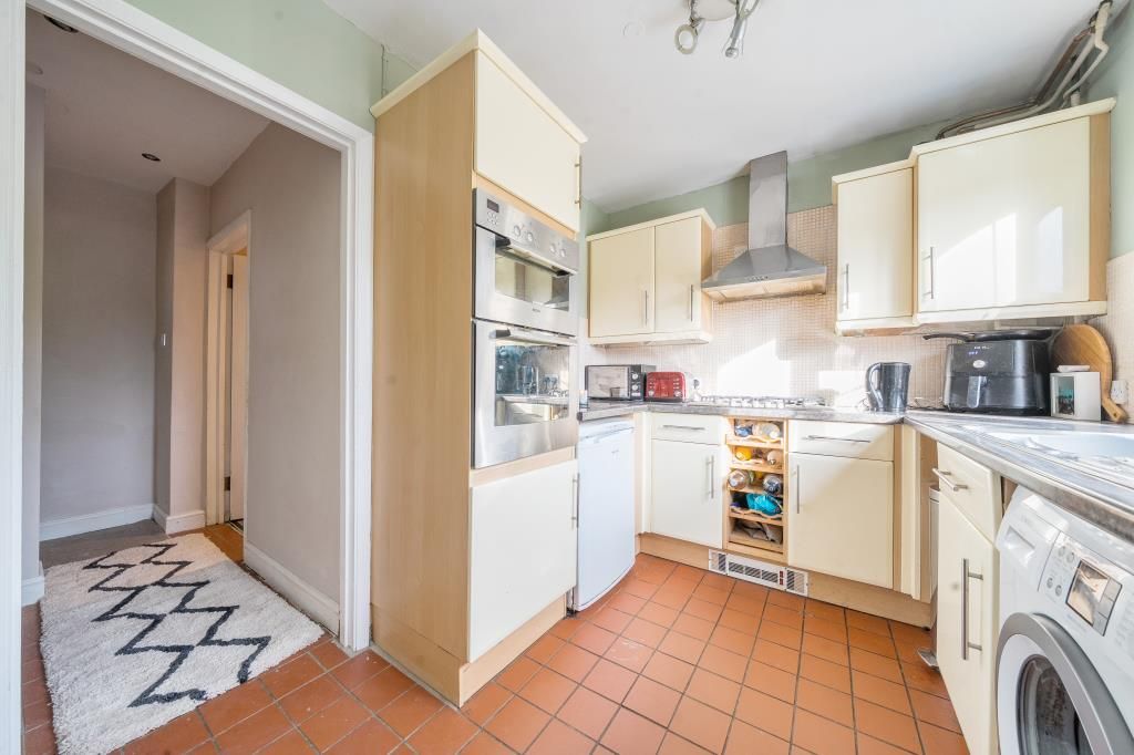 Property photo 2 of 20 Kitchen