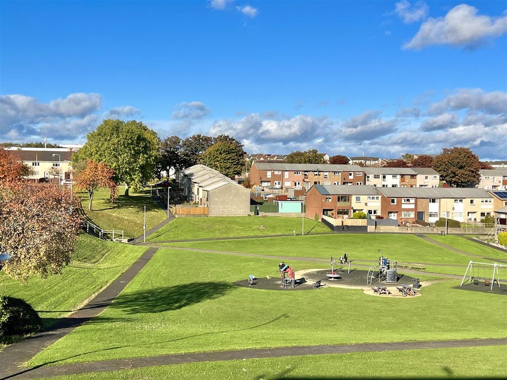 Property photo 2 of 19 Greenloanings, Kirkcaldy