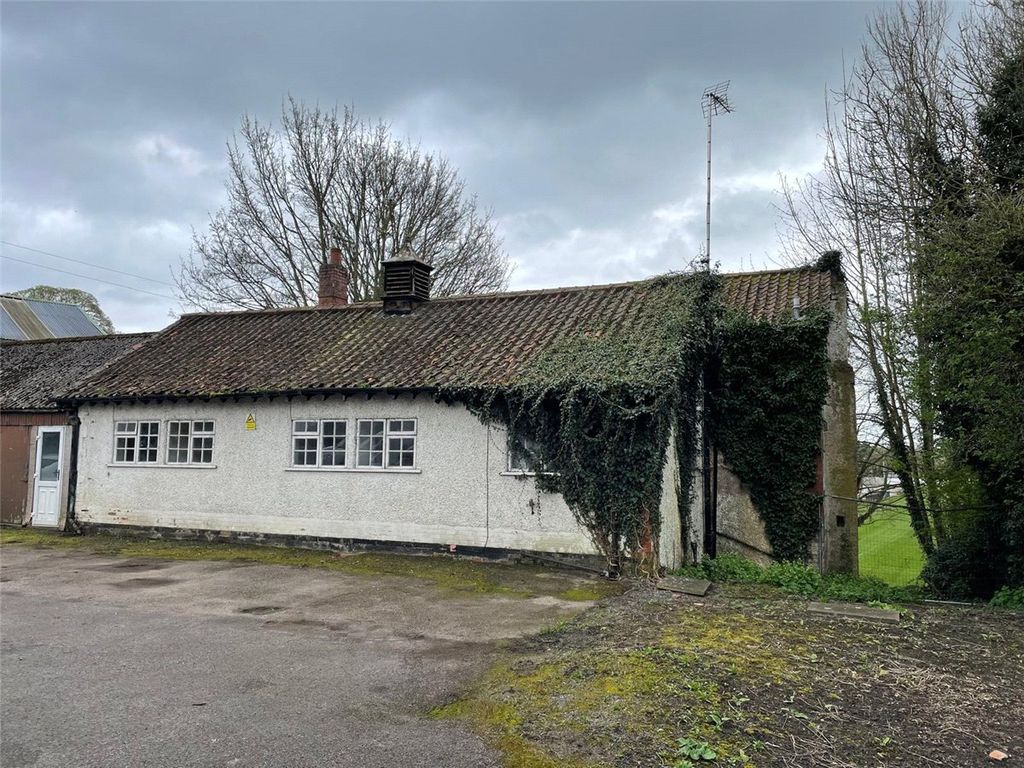 Property photo 2 of 5 Picture No. 04