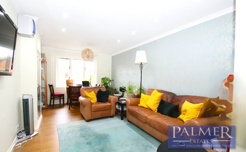Property photo 2 of 7