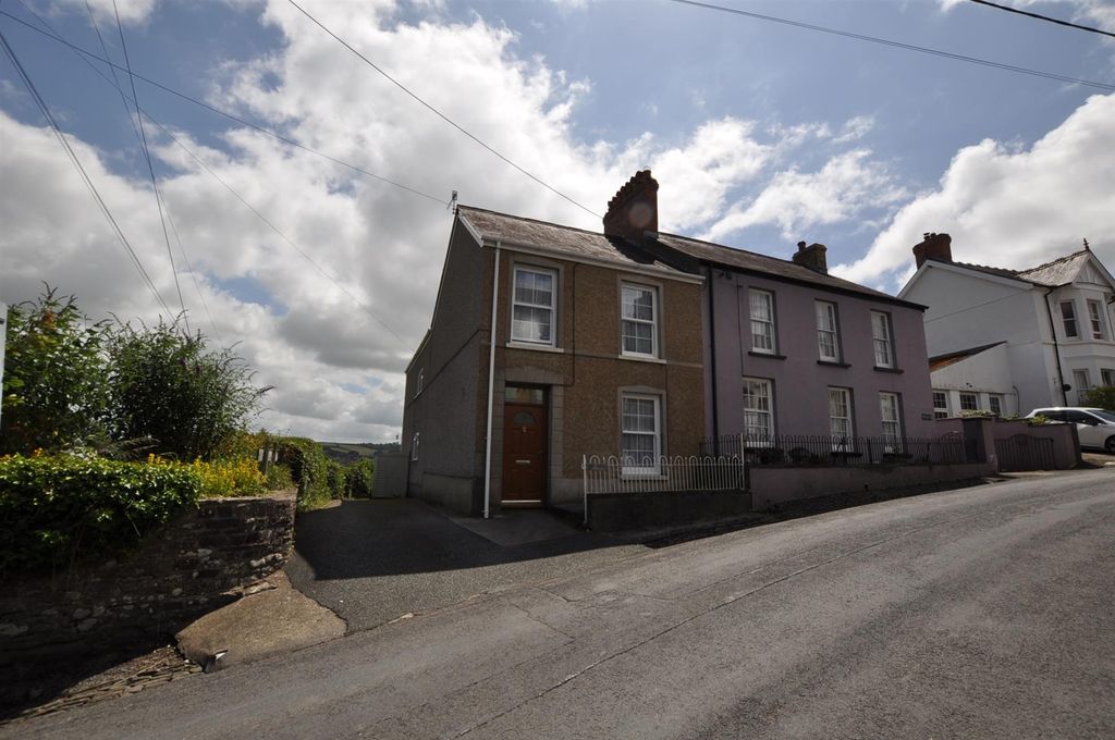 Property photo 1 of 16 Externally