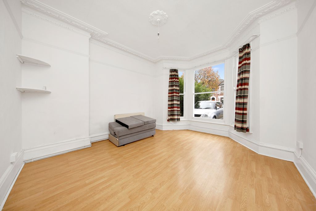 Property photo 2 of 11 _W6B4268