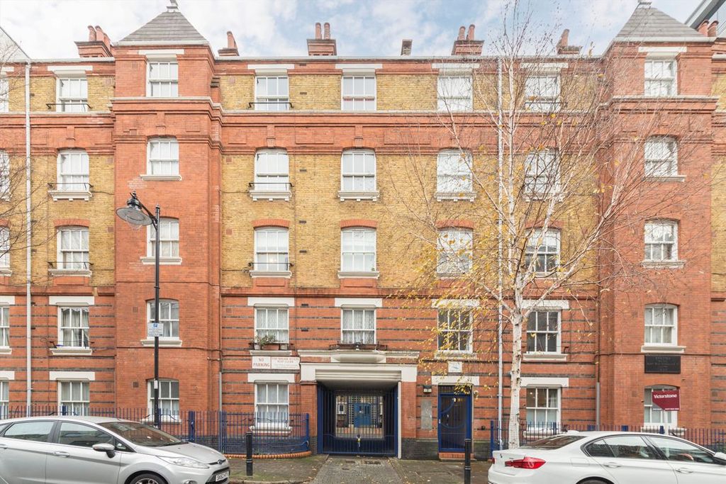 Property photo 1 of 6