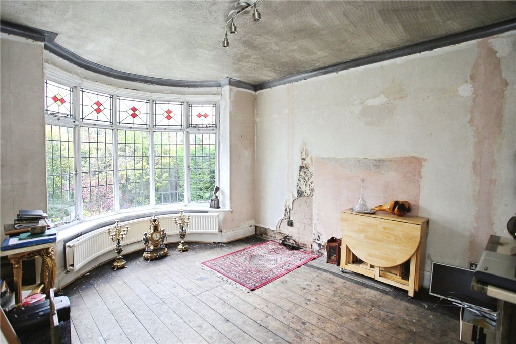 Property photo 2 of 24 Picture No. 13