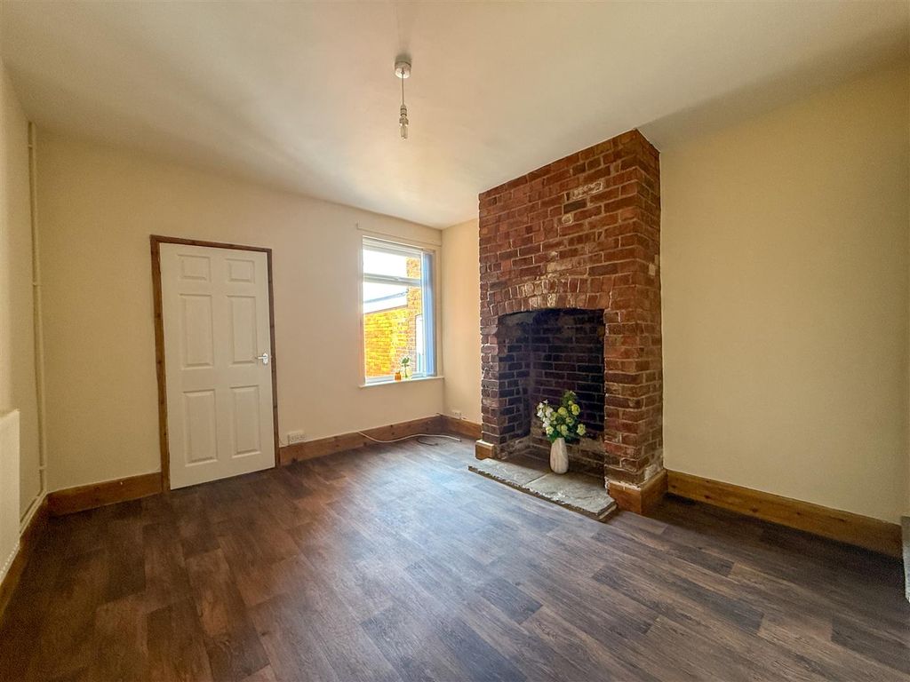 Property photo 3 of 8 Img_5989.Jpg