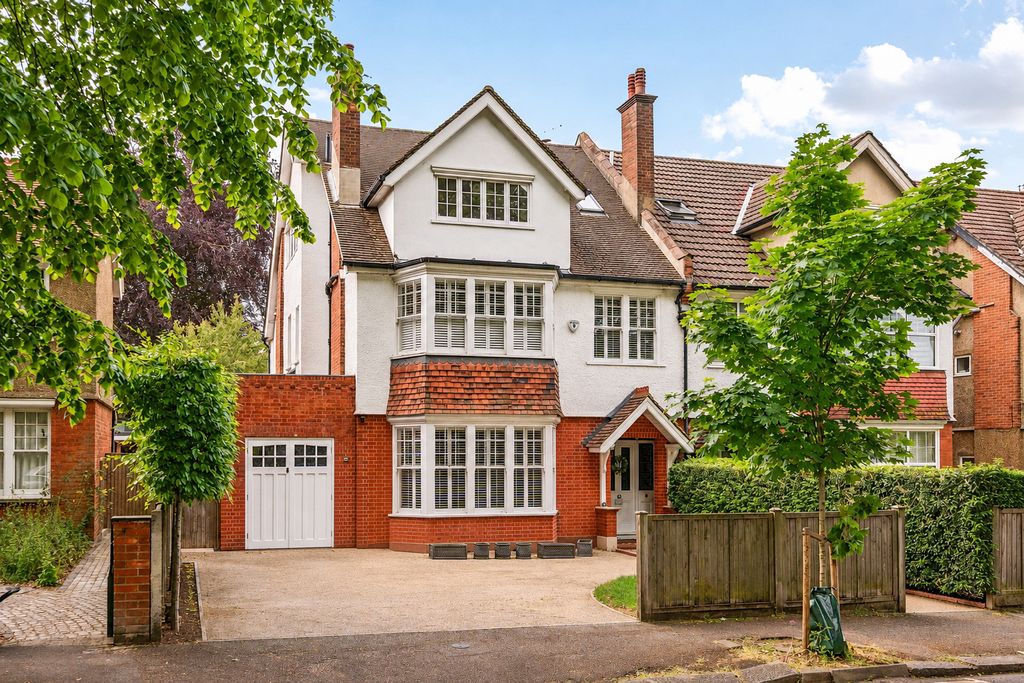 Property photo 1 of 17