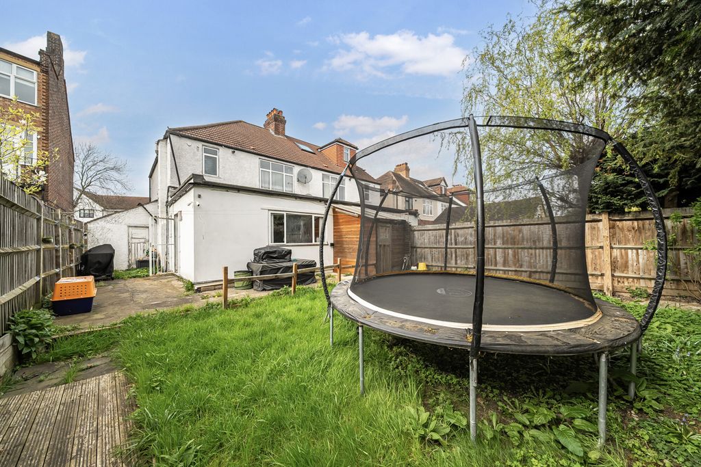 Additional image 17 of 3 bed flat for saleCroydon Road, Beckenham BR3