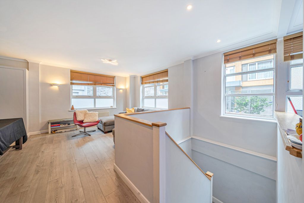 Property photo 3 of 14 1535185-9-1A13F3d...