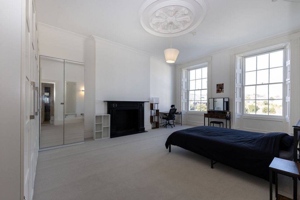 Property photo 3 of 13 Picture No. 28