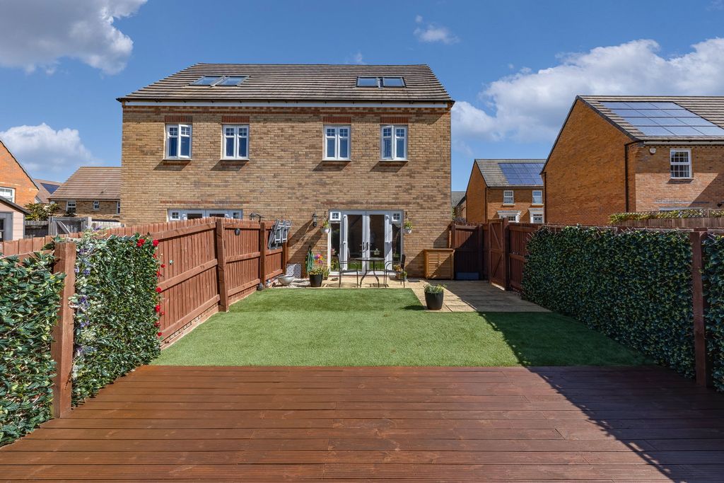 Property photo 3 of 28