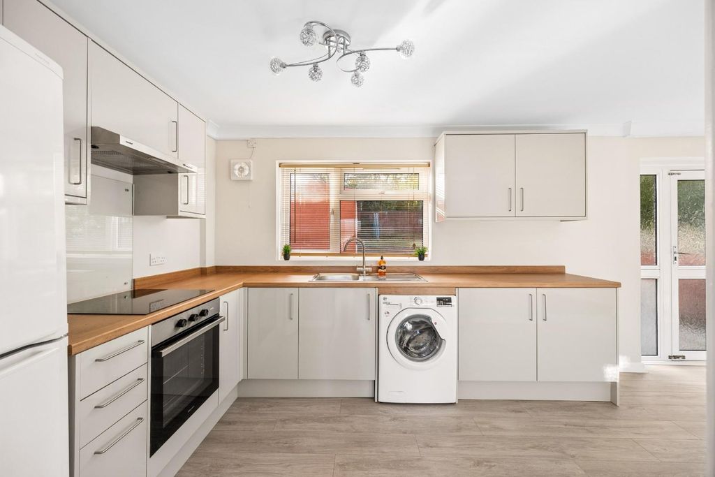 Property photo 3 of 26 Claypiece Road-19.Jpg