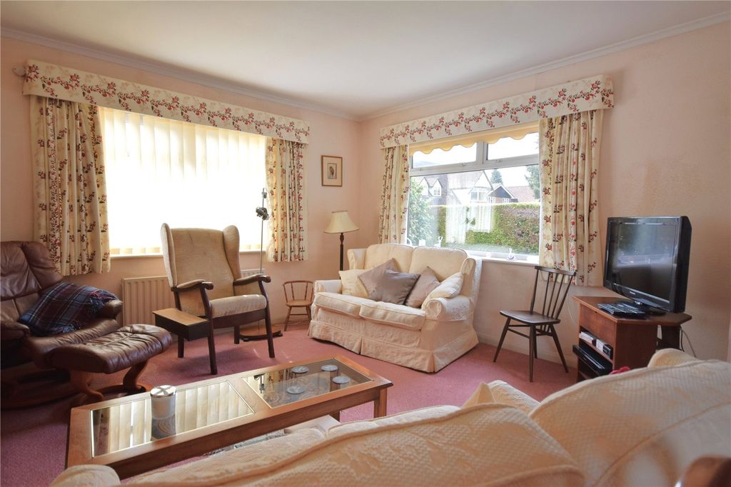 Property photo 2 of 20 Picture No. 10