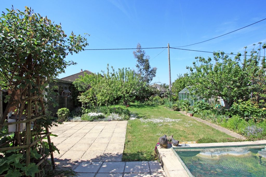 Property photo 2 of 14