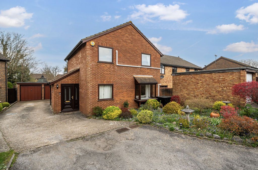 Property photo 1 of 19 Photo 3