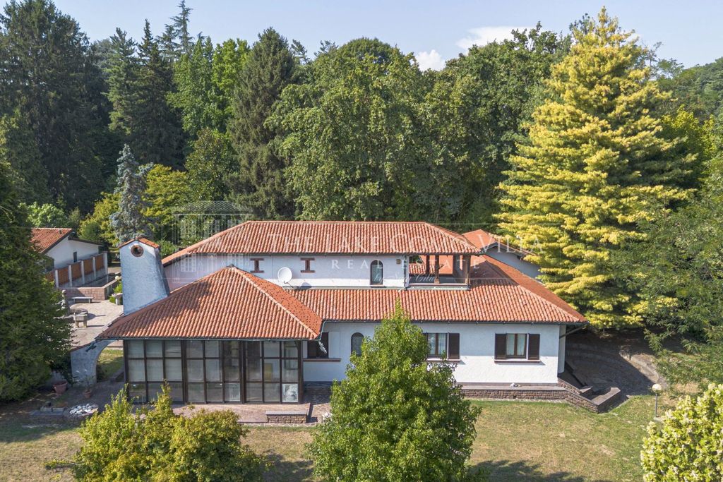 Property photo 3 of 45 The Lake Como Villa-Villa Sole-Cadorago
