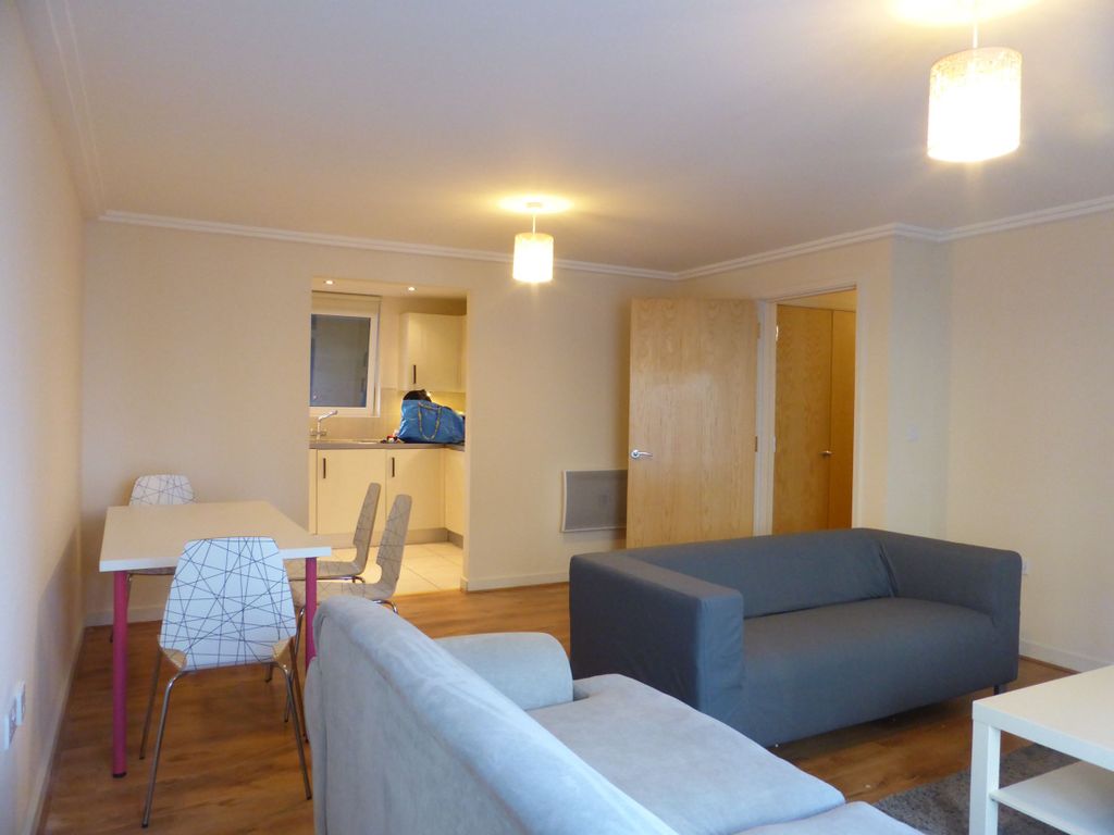 Property photo 3 of 12