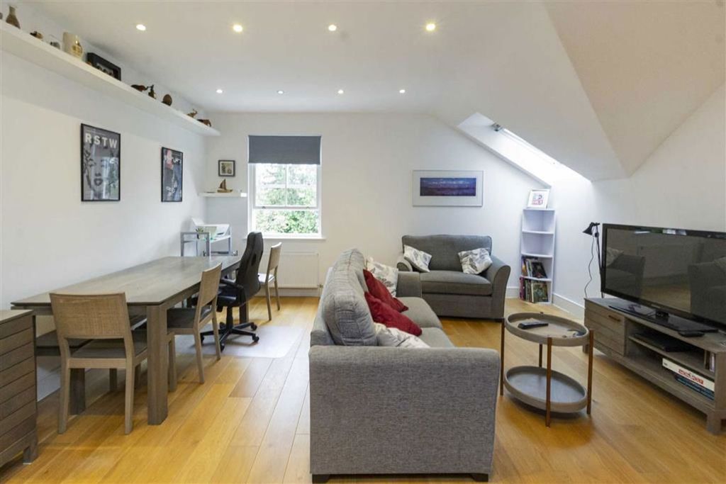 Property photo 3 of 4