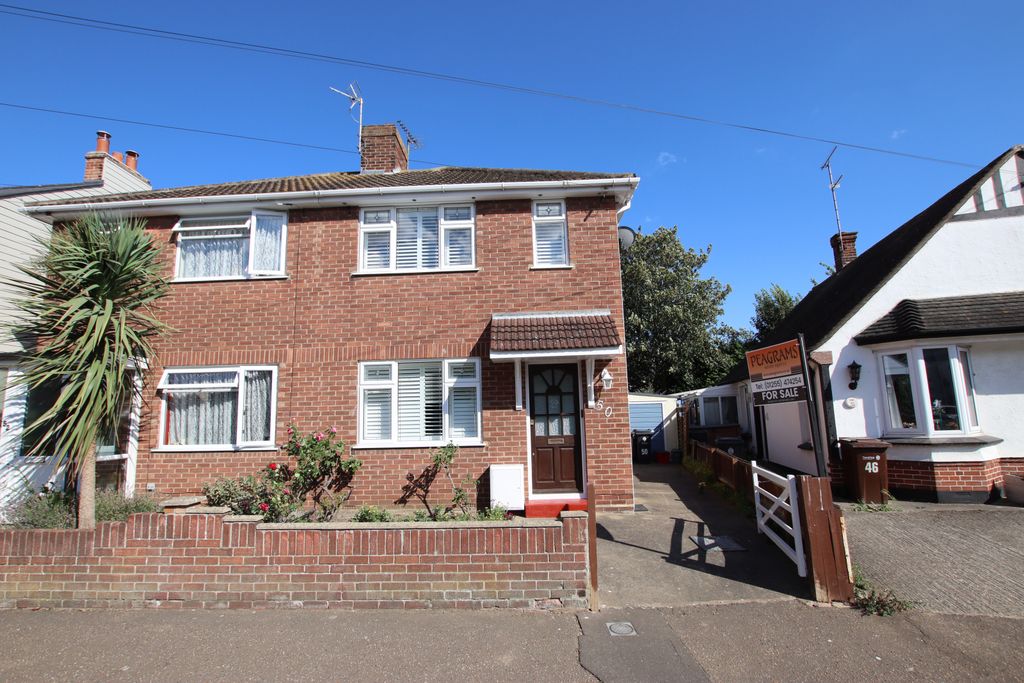 Property photo 1 of 23 Dudley Road, Clacton On Sea