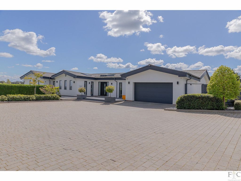 Additional image 44 of 6 bed detached house for saleChestnut Drive Stretton Hall, Great Glen LE2