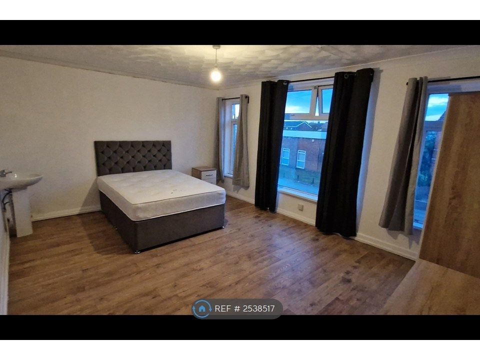 Property photo 3 of 3