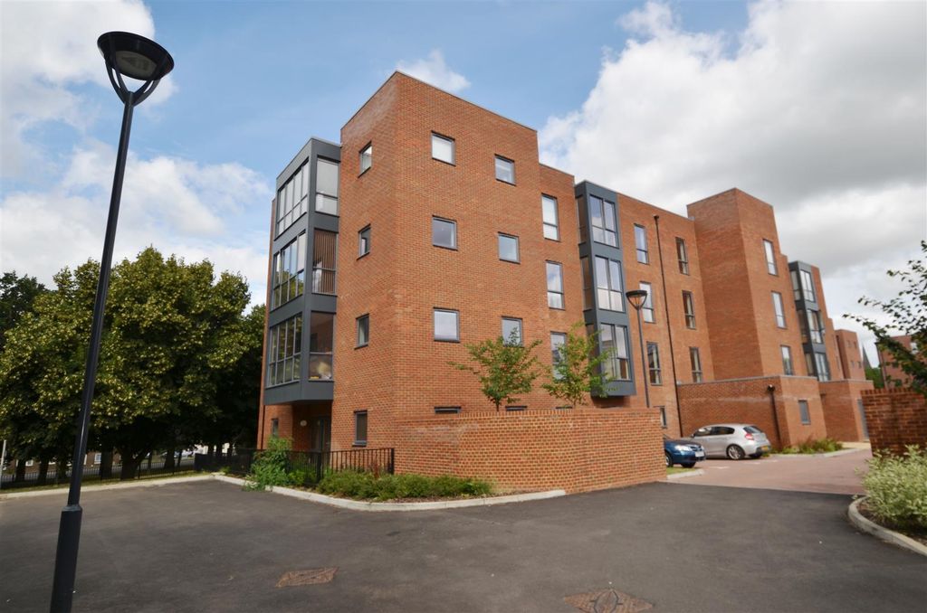 Property photo 1 of 11 Blenheim House External.Jpg