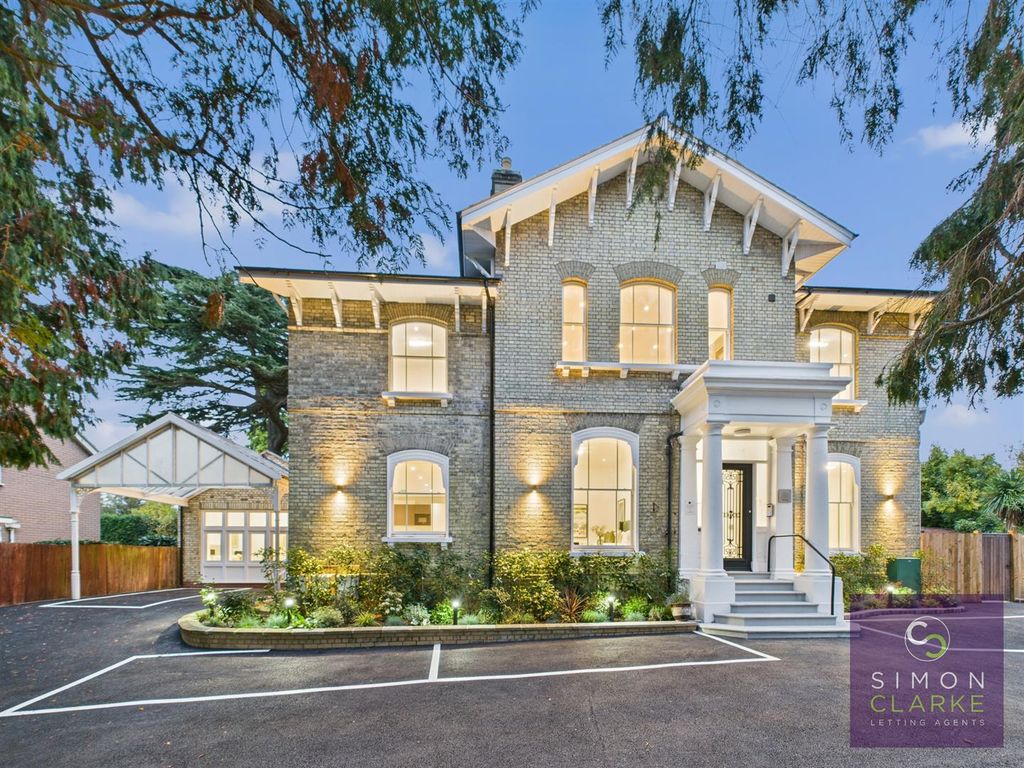 Property photo 1 of 13 Cam05425G0-Pr0061-Still014.Jpg