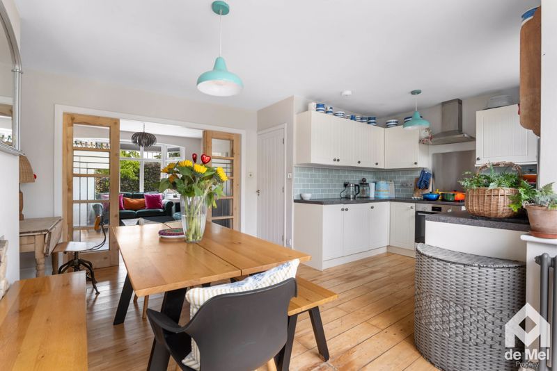 Property photo 3 of 19 Photo 17