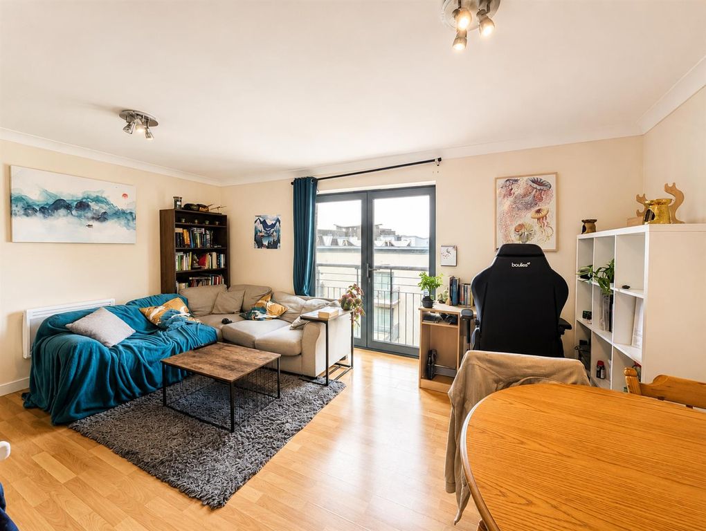 Property photo 1 of 7 1