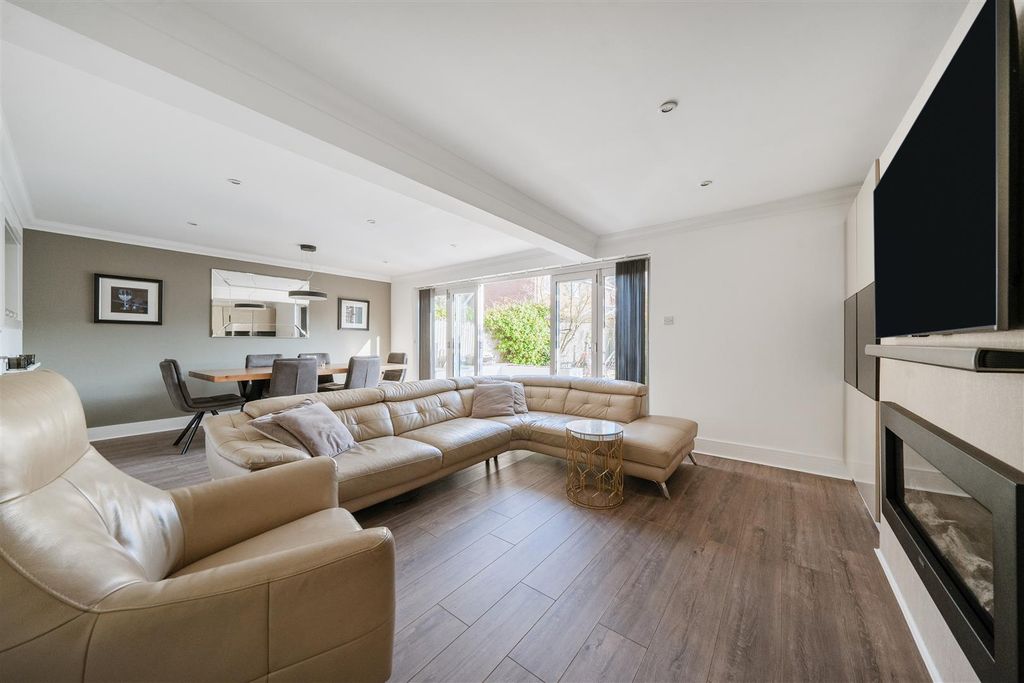 Property photo 2 of 19 1433135-4-69Bc3891Ed9d2.Jpg