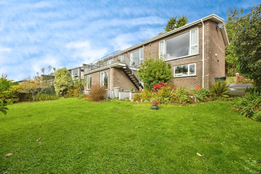 Property photo 1 of 25 Photo