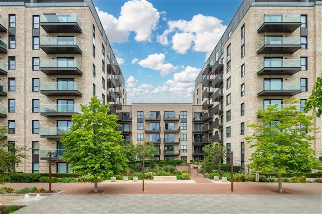 Property photo 1 of 11 (Main)