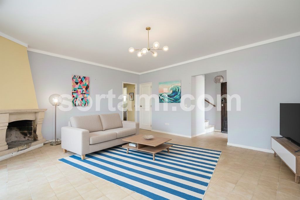 Property photo 3 of 40