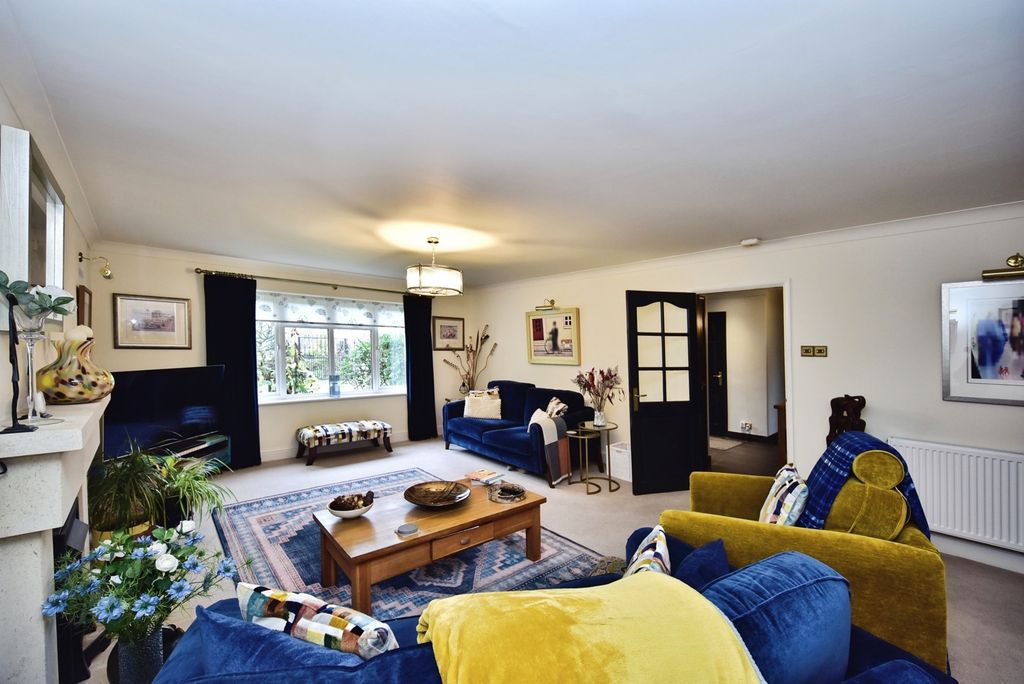 Property photo 2 of 21 Pbox-Img.Jpg