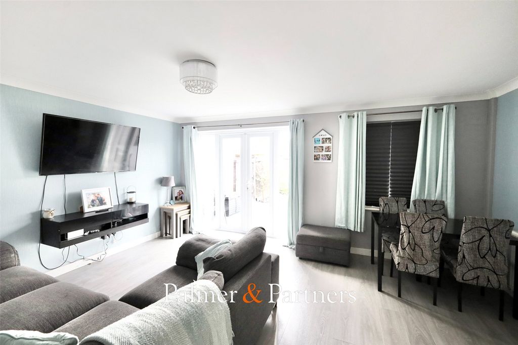 Property photo 2 of 13 Picture No. 03