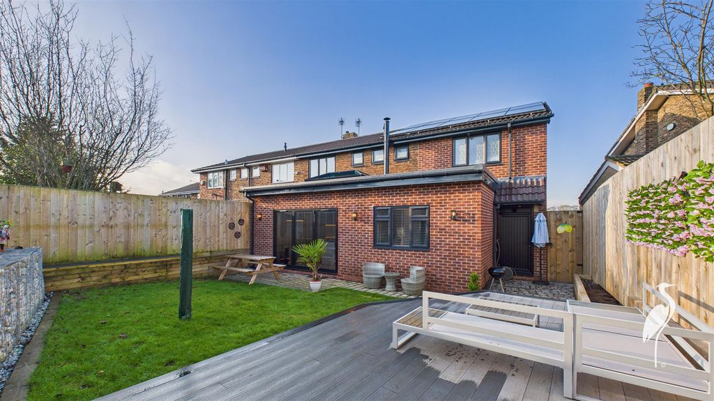 Property photo 2 of 53 Outside