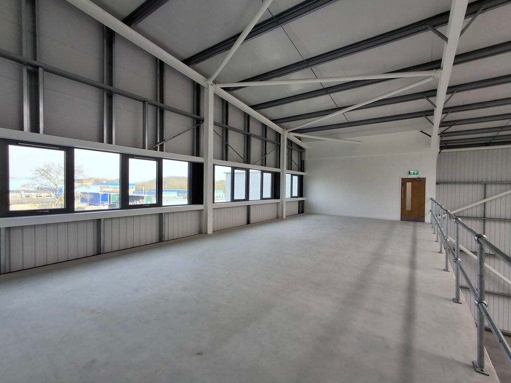 Property photo 3 of 7 Photo 13