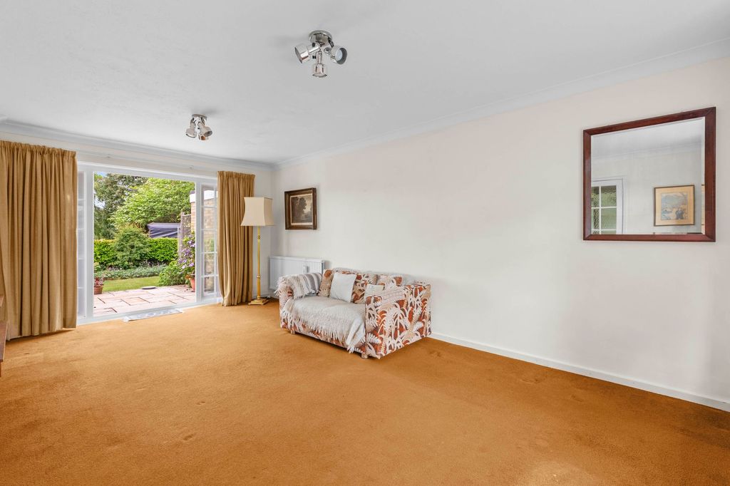 Property photo 2 of 16