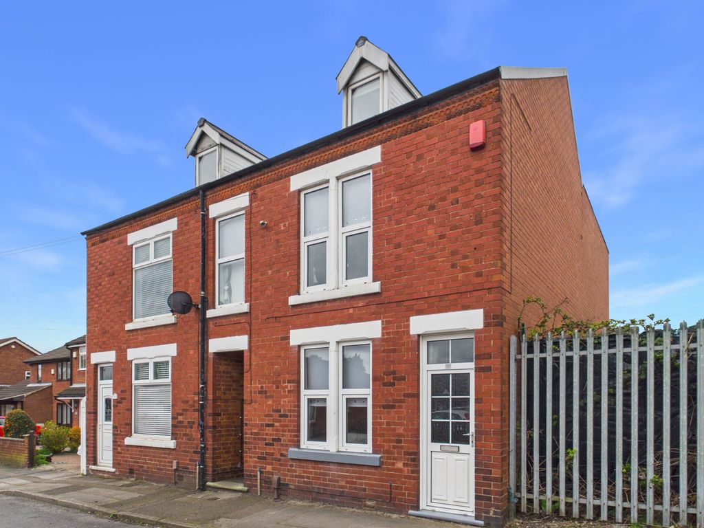 Property photo 1 of 20 Front