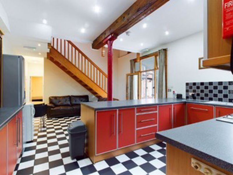 Property photo 1 of 14 Kitchen
